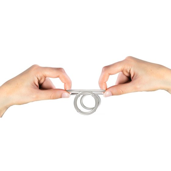 You2Toys - trostruki silikonski prsten za penis i testise s metalnim efektom (srebrni)