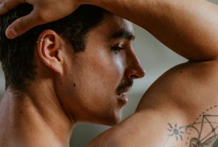 Masaža prostate: Ultimativni vodič za P-točku i užitak